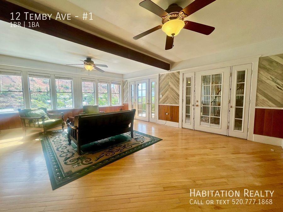 12 Temby Ave #1 - Photo 3 of 8