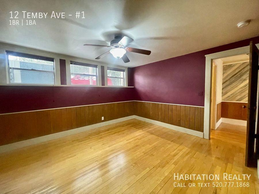 12 Temby Ave #1 - Photo 6 of 8