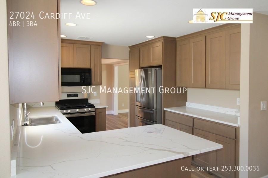 27024 Cardiff Ave - Photo 7 of 17