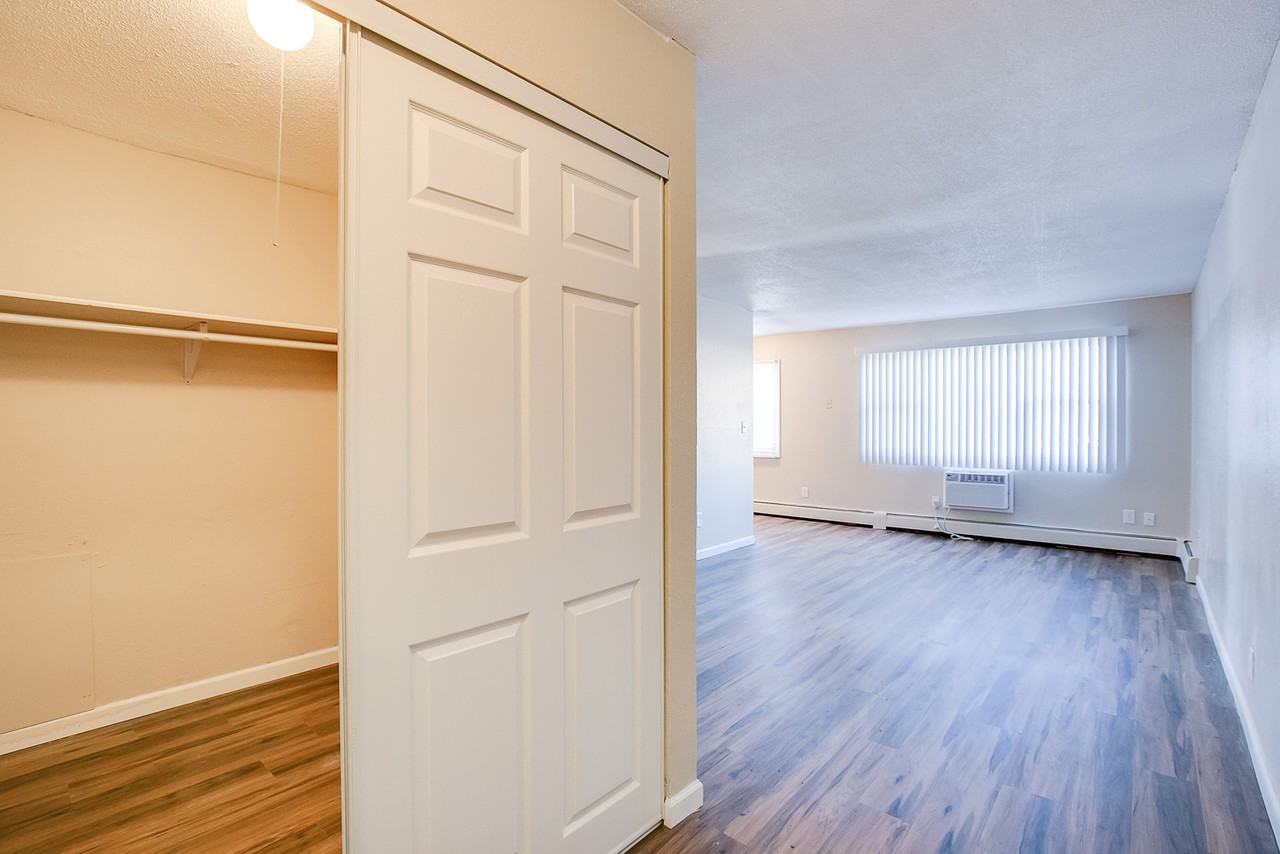1337 Arkwright St #205 - Photo 2 of 34