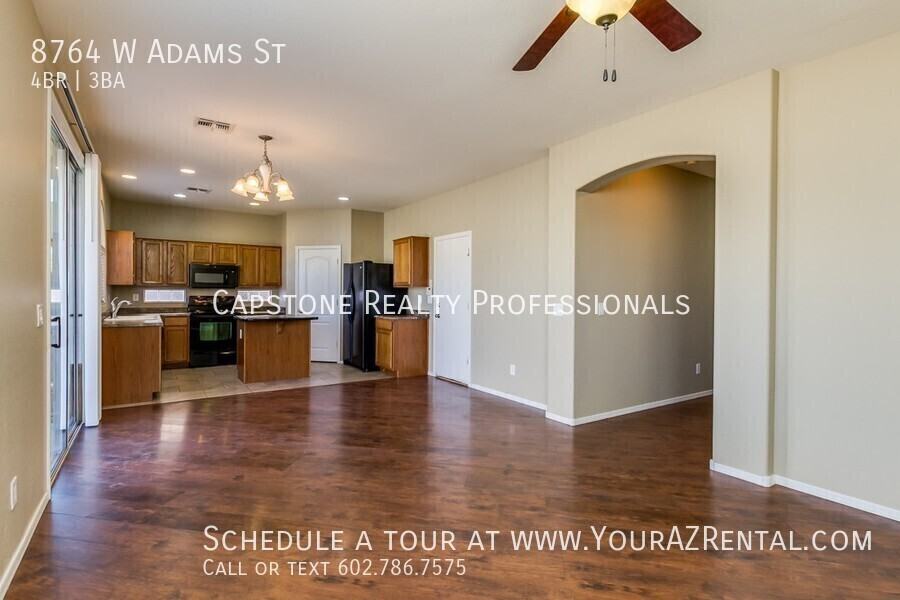8764 W Adams St - Photo 3 of 13