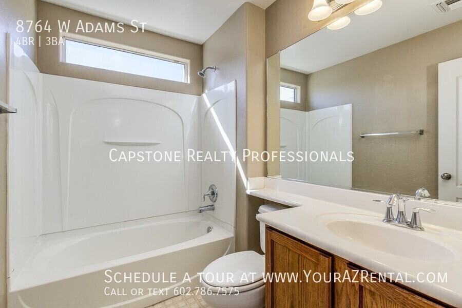 8764 W Adams St - Photo 7 of 13