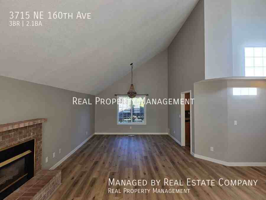 3715 Ne 160th Ave - Photo 5 of 39