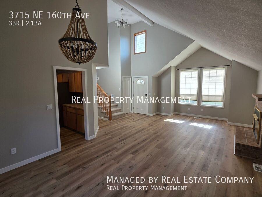 3715 Ne 160th Ave - Photo 6 of 39
