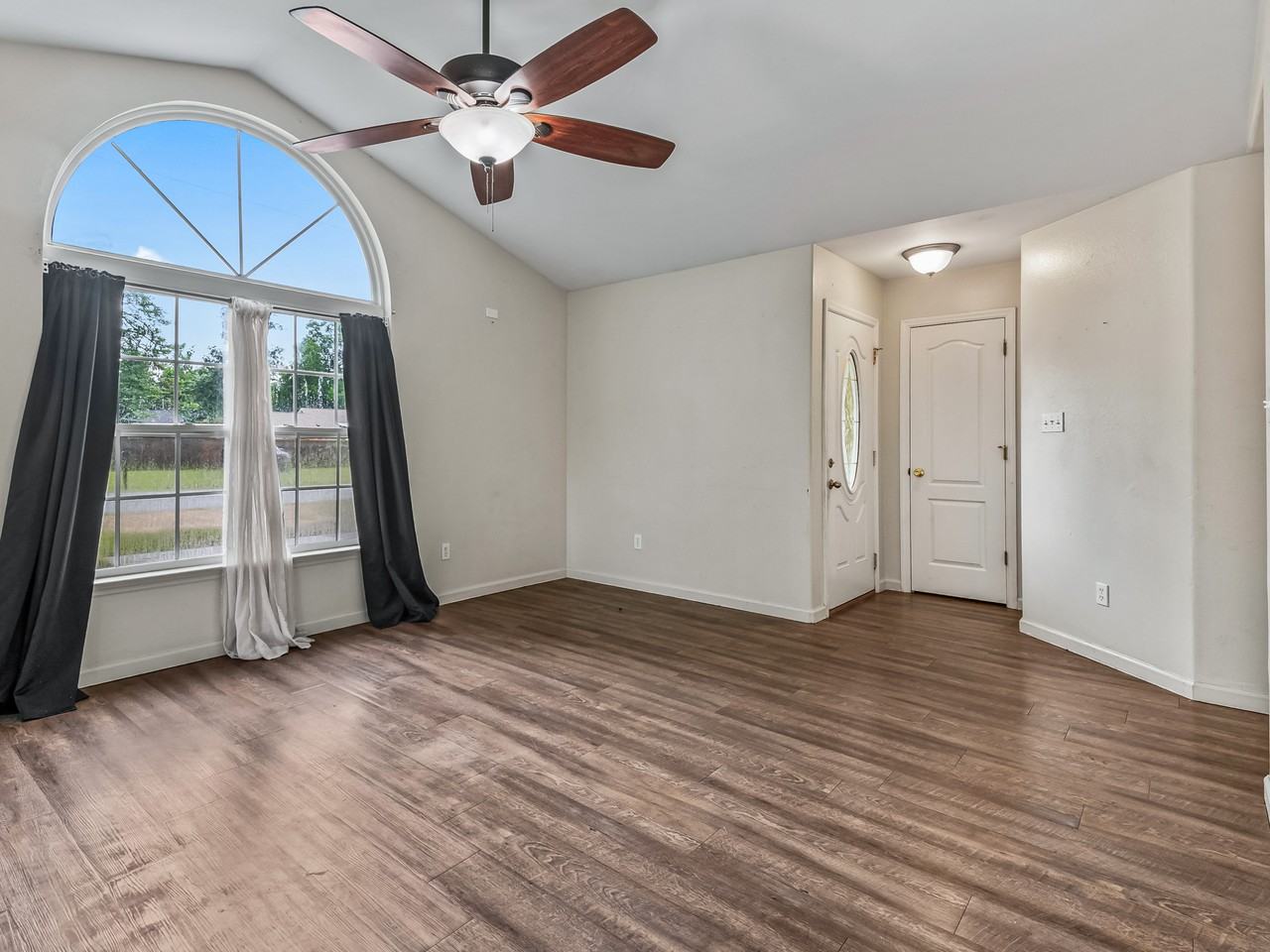 14 Susquehanna Trl #1 - Photo 2 of 10