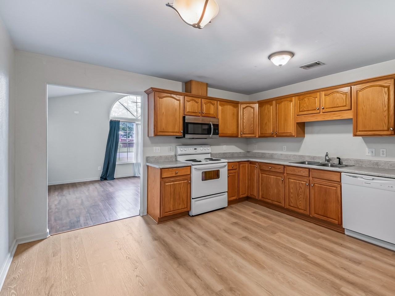 14 Susquehanna Trl #1 - Photo 4 of 10
