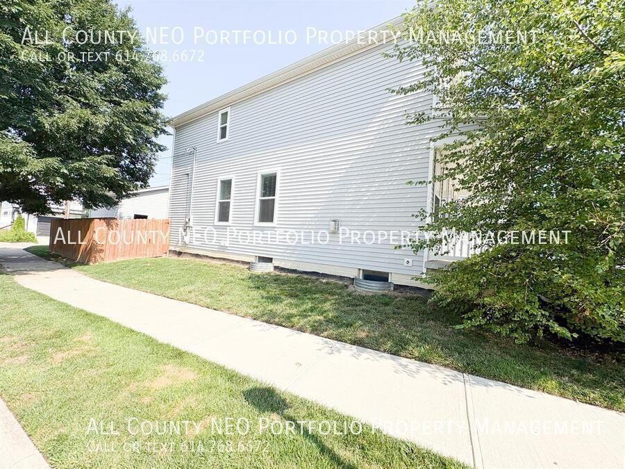 1383 N Grant Ave - Photo 3 of 47