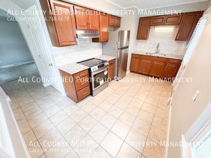 3473 Eisenhower Rd - Photo 7 of 24