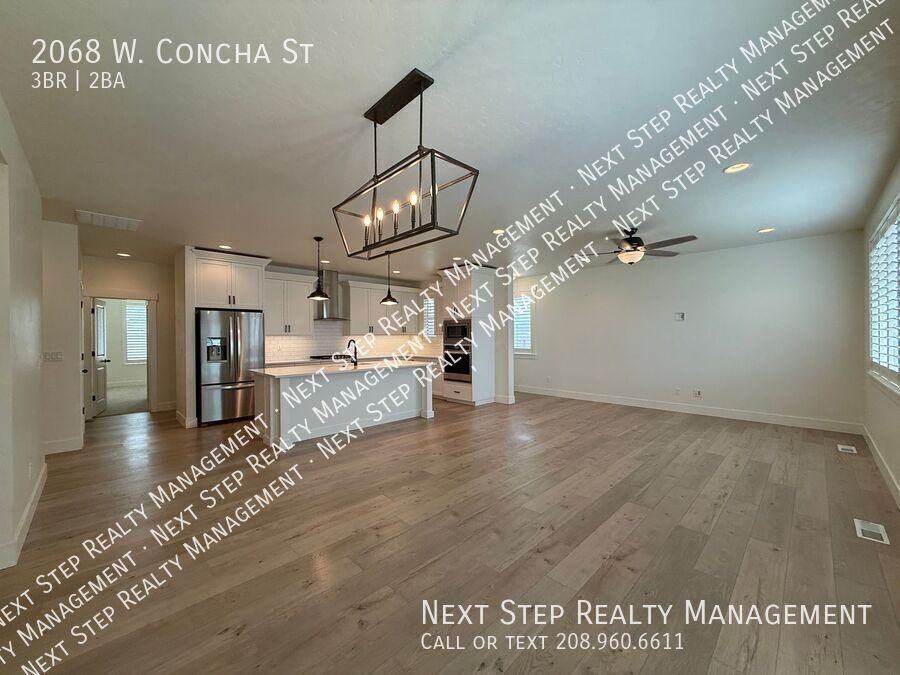 2068 W Concha St - Photo 4 of 30