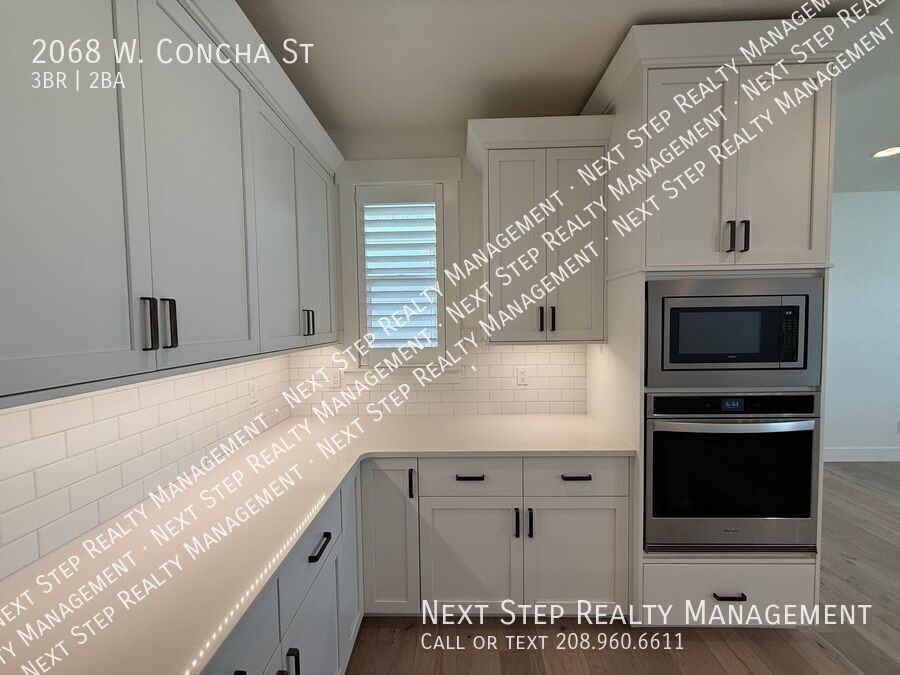2068 W Concha St - Photo 7 of 30