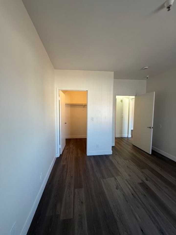 750 S. Carondelet St. - Photo 5 of 13