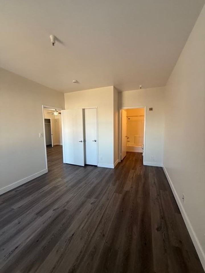 750 S. Carondelet St. - Photo 6 of 13
