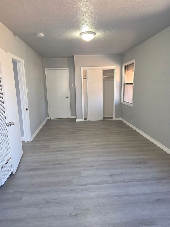 23 Broadis St - Photo 7 of 10