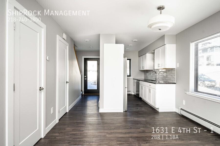 1631 E 4th St #1 - Photo 5 of 13