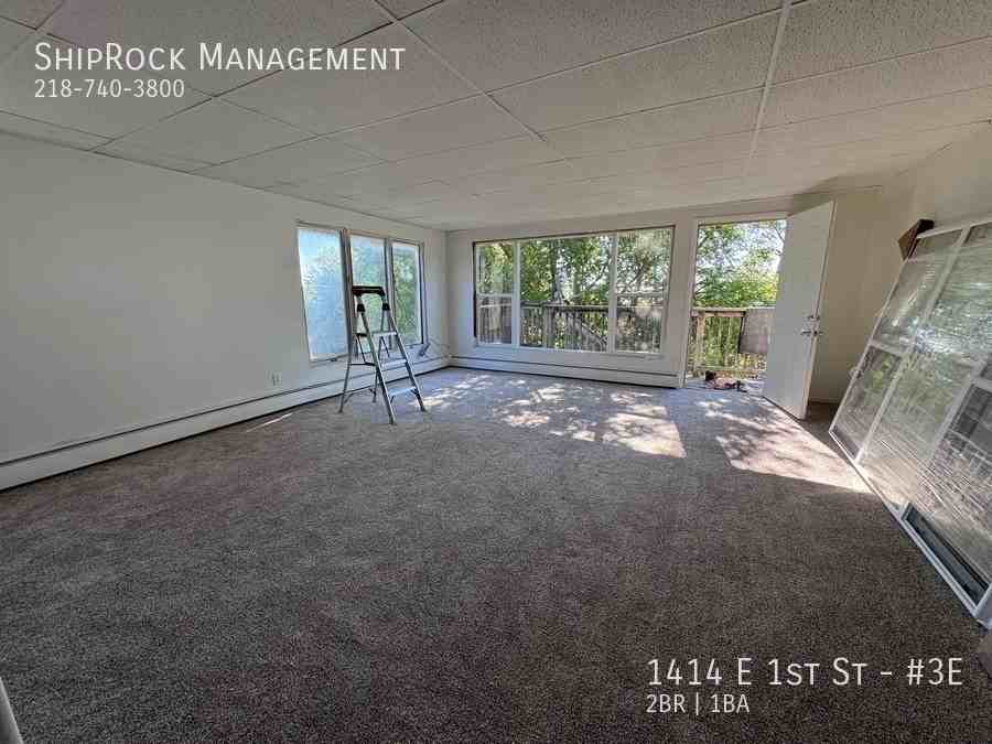 1414 E 1st St #3E - Photo 5 of 10