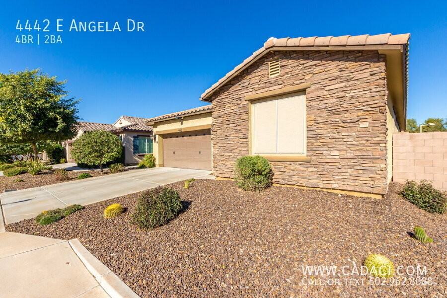 4442 E Angela Dr - Photo 4 of 31