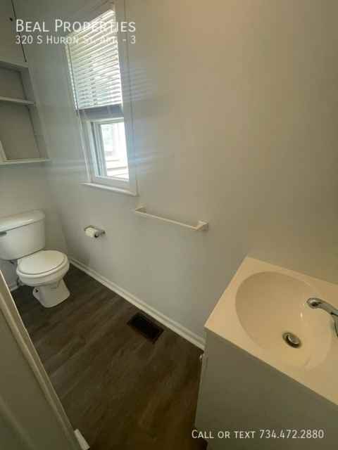 320 S Huron St #3 - Photo 6 of 12