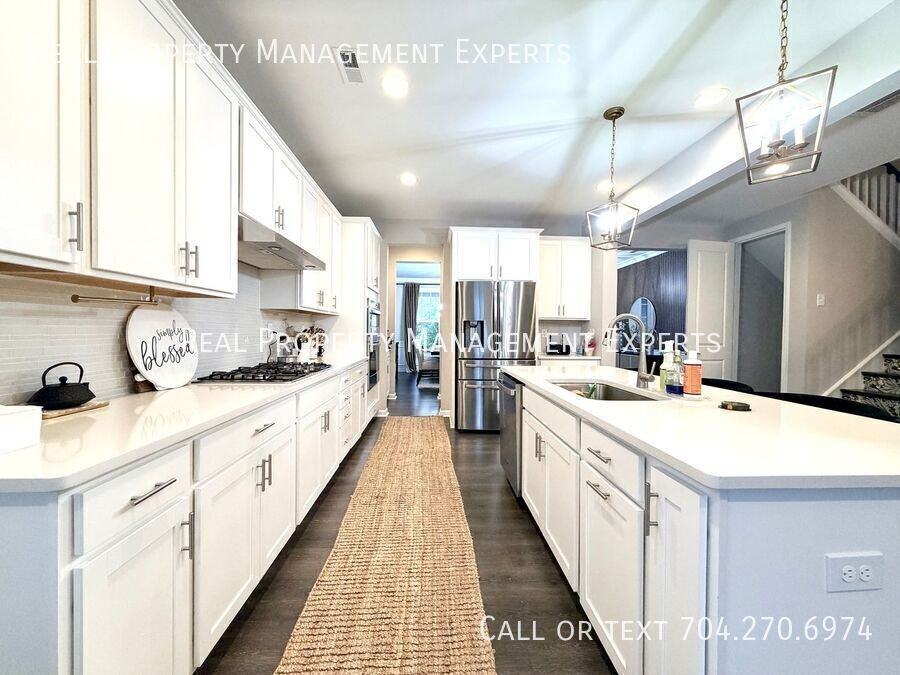 194 Winterberry St - Photo 2 of 26