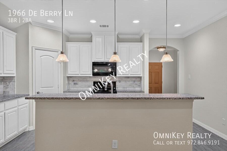 1966 De Berry Ln - Photo 5 of 28