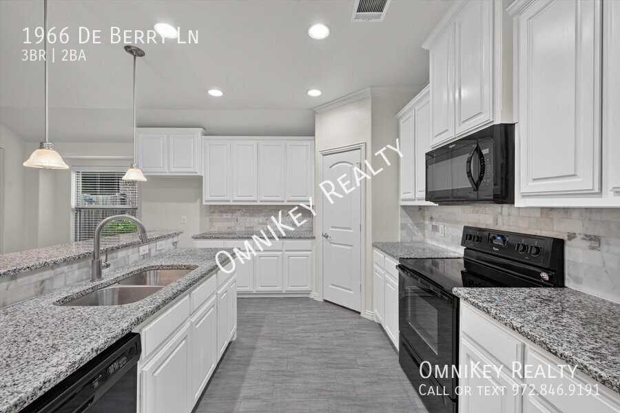 1966 De Berry Ln - Photo 6 of 28