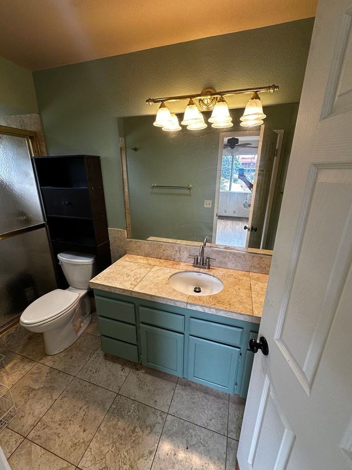 65 Healani Pl - Photo 7 of 17