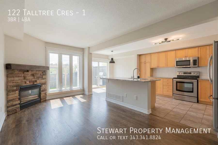 122 Talltree Cres #1 - Photo 4 of 26