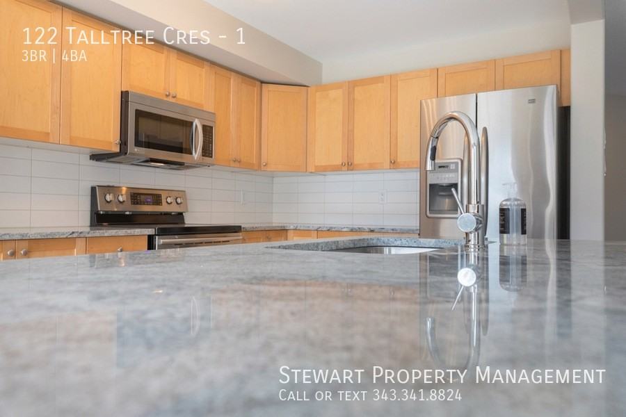 122 Talltree Cres #1 - Photo 6 of 26