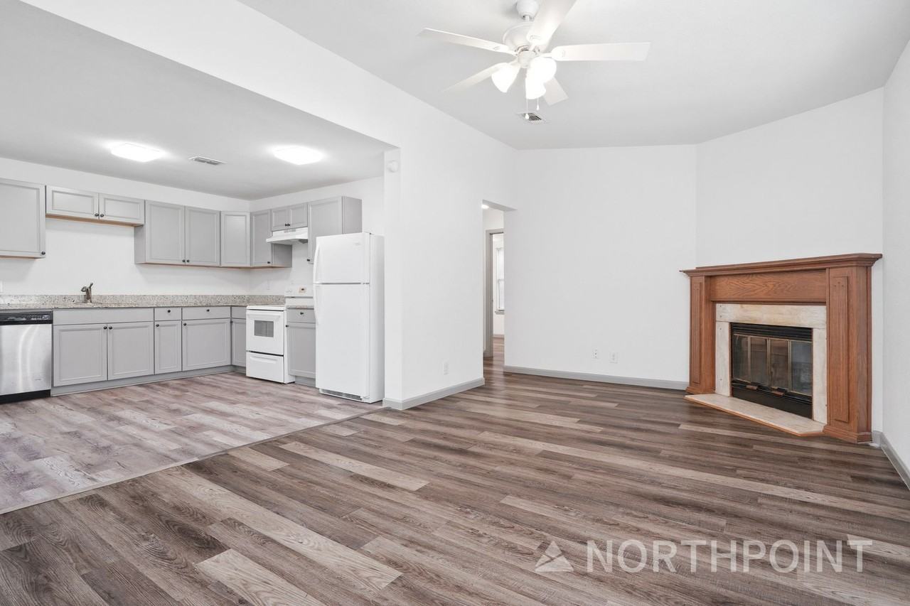 820 Hollow Creek Rd - Photo 2 of 16