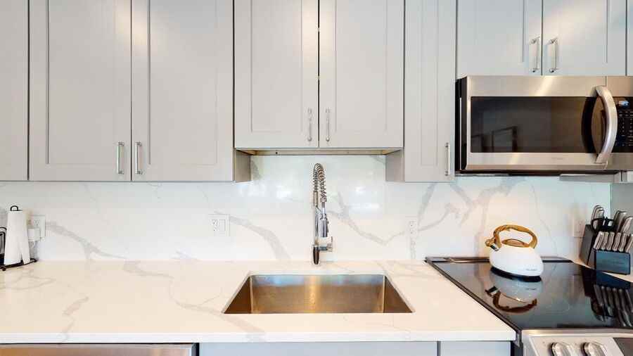 3934 10th St Ne #4 - Photo 7 of 43