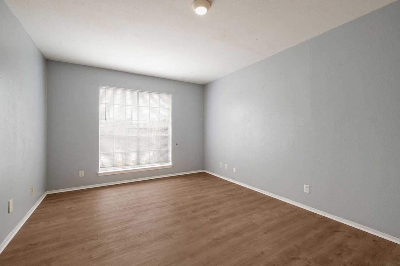2551 San Pedro Ave #106 - Photo 5 of 18