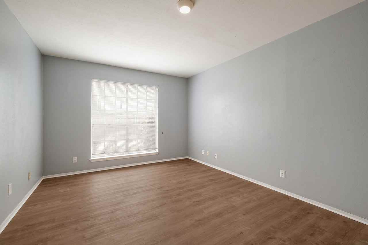 2551 San Pedro Ave #202 - Photo 5 of 17
