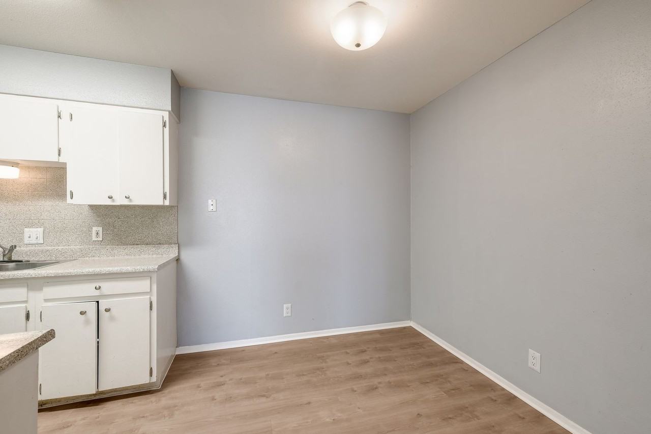 2551 San Pedro Ave #202 - Photo 7 of 17