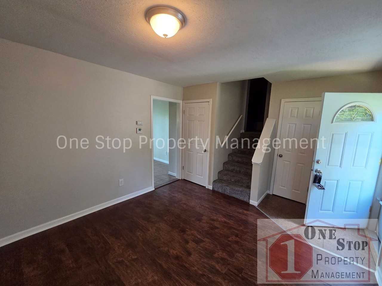 19103 1/2 E 18th St N - Photo 2 of 18