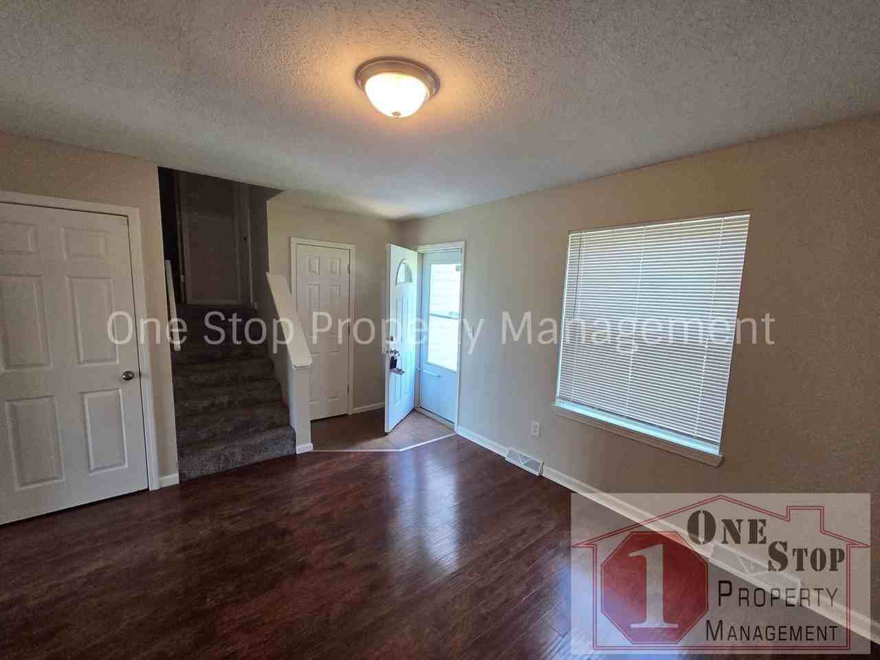 19103 1/2 E 18th St N - Photo 3 of 18