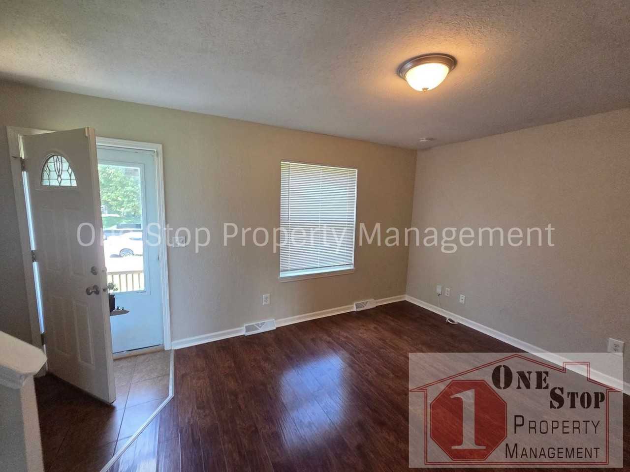 19103 1/2 E 18th St N - Photo 4 of 18
