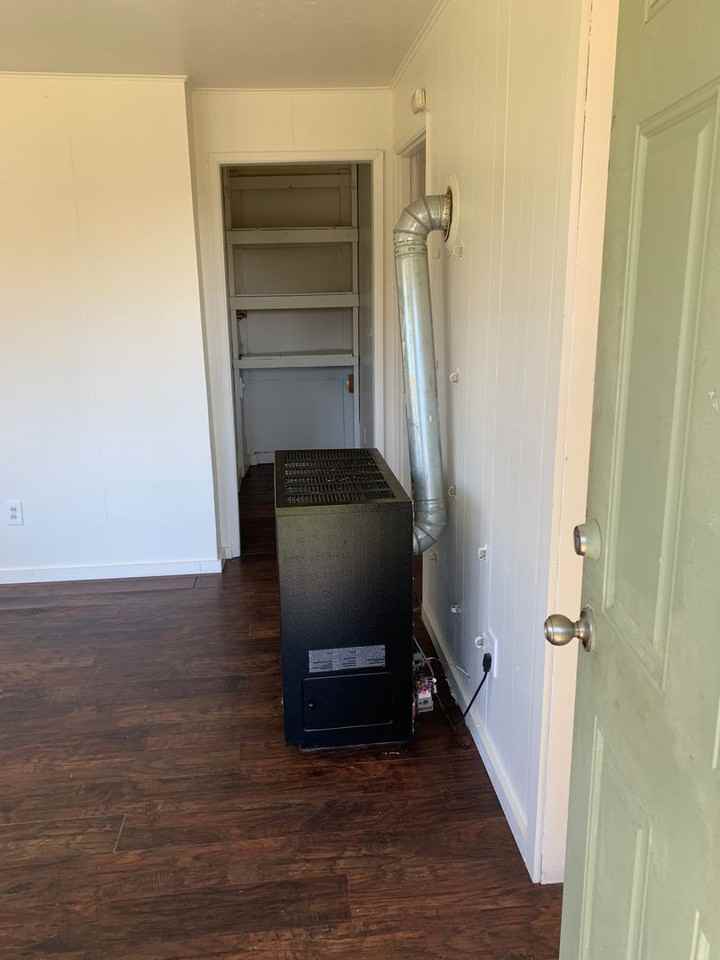 2425 Sw Pickford St - Photo 4 of 17