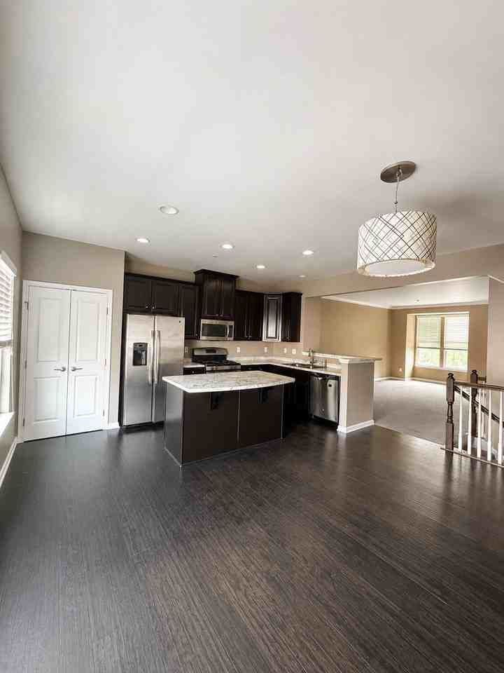 1918 Georgetown Dr - Photo 3 of 10