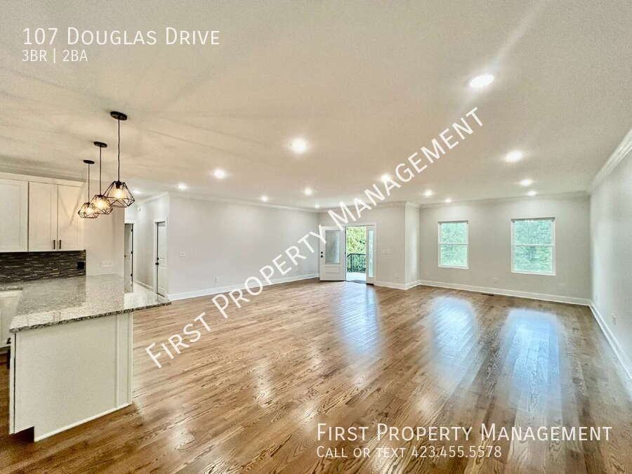 107 Douglas Dr - Photo 7 of 27