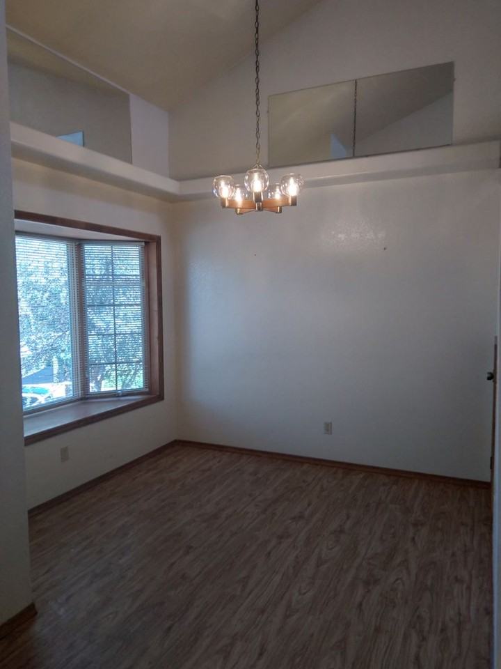 937 W Madera Ln - Photo 7 of 34