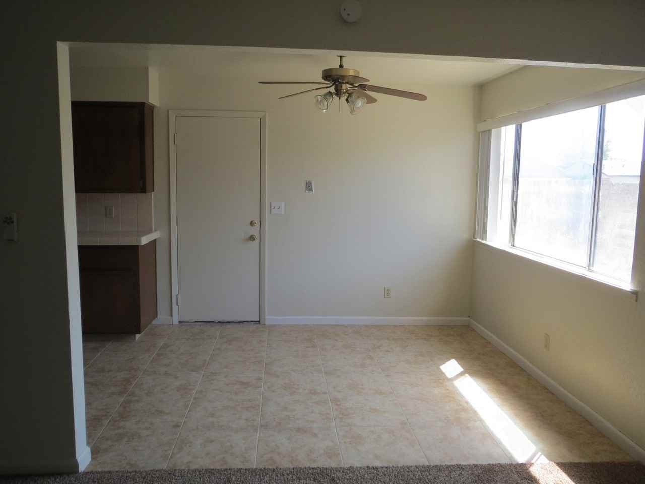 3382 Claremont Ave - Photo 3 of 7