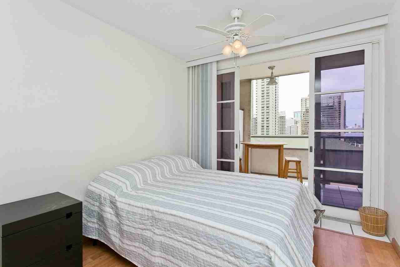 445 Kaiolu St - Photo 5 of 9