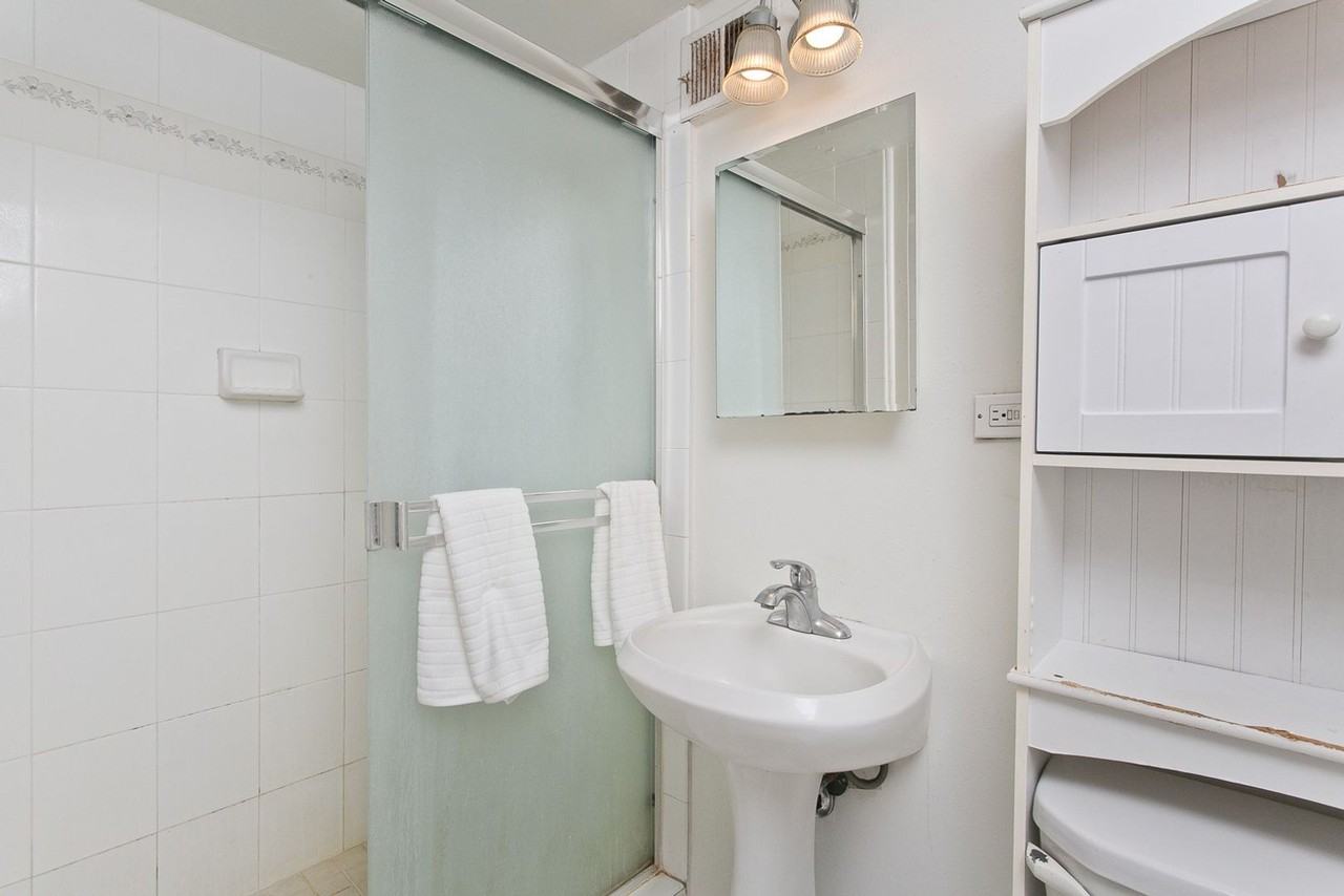 445 Kaiolu St - Photo 6 of 9
