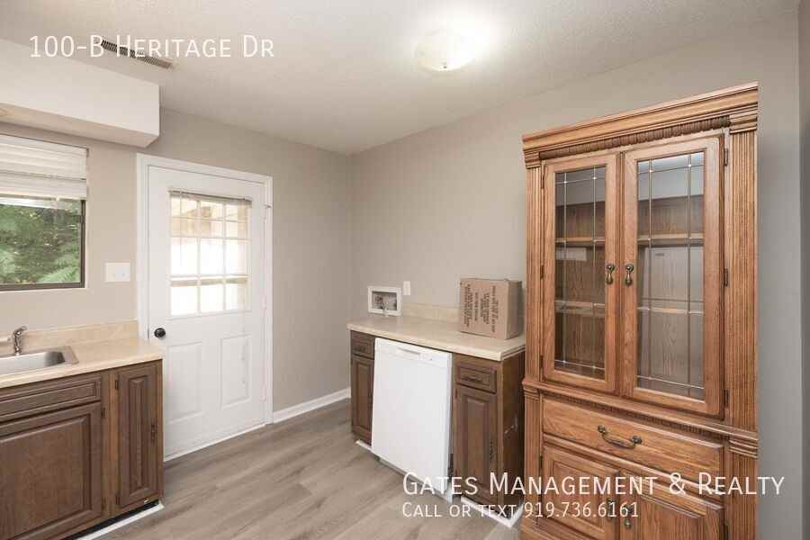100 Heritage Dr Apt B - Photo 6 of 19