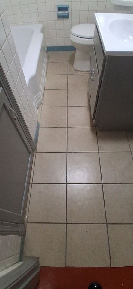 512 S Parkway E - Photo 6 of 10