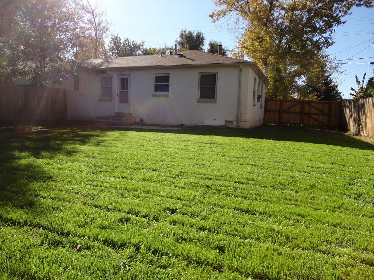 3630 Teller St - Photo 6 of 7