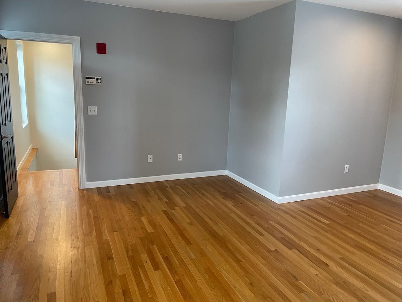 1488 Westminster St - Photo 7 of 26