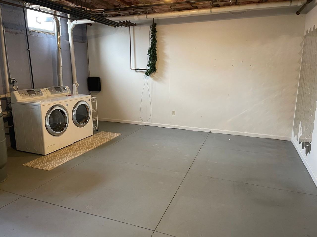 1488 Westminster St - Photo 6 of 26