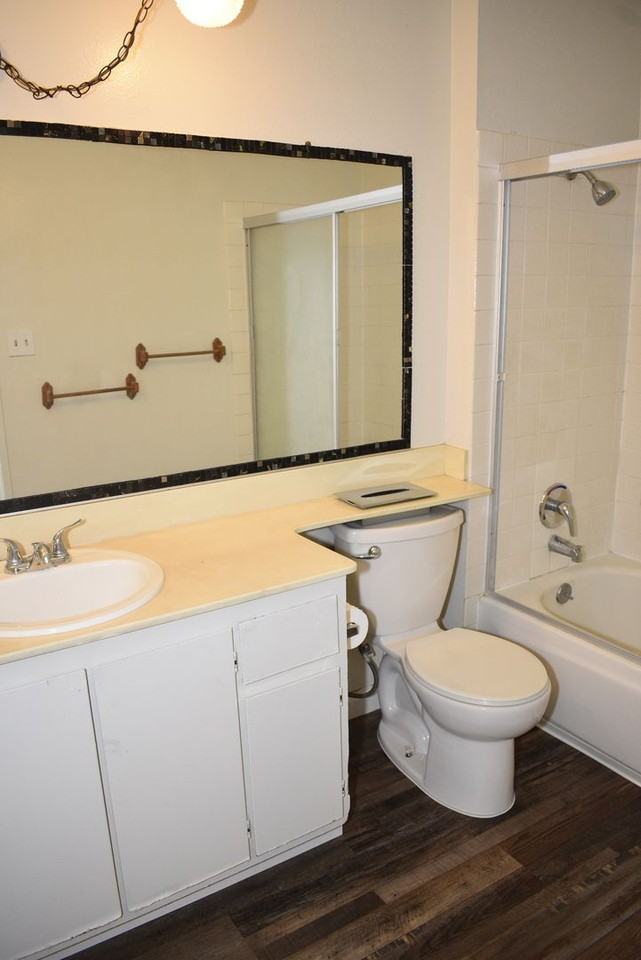 5237 Manzanita Ave #2 - Photo 7 of 21