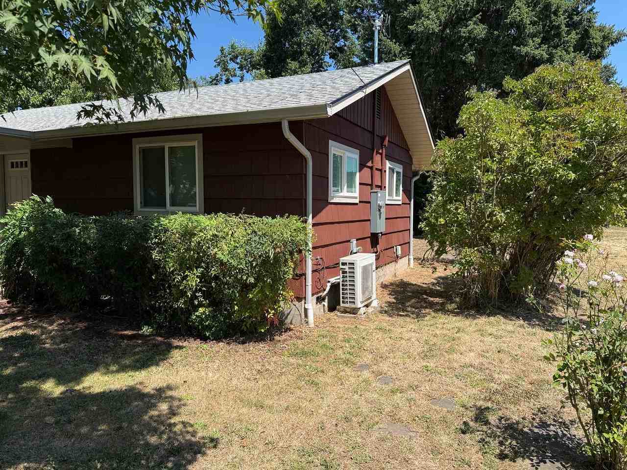 333 57th St - Photo 3 of 28