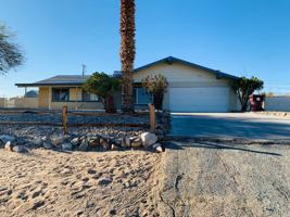 featured image of 73939 Desert Dunes Dr